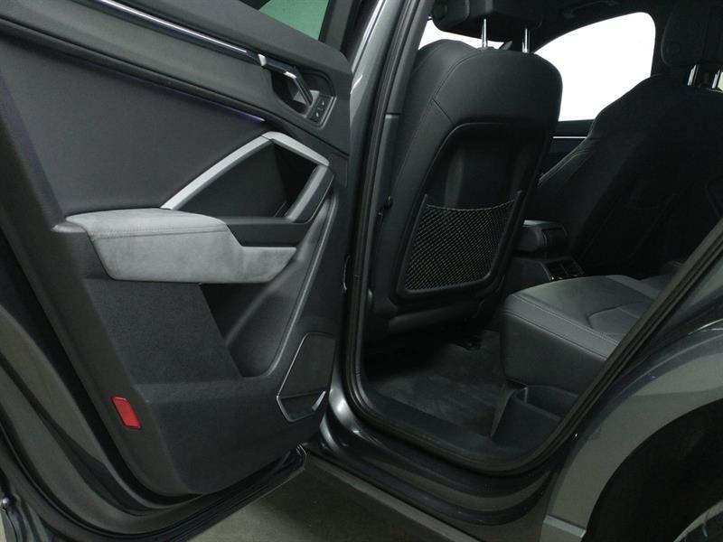 audi Q3 2021 - 9