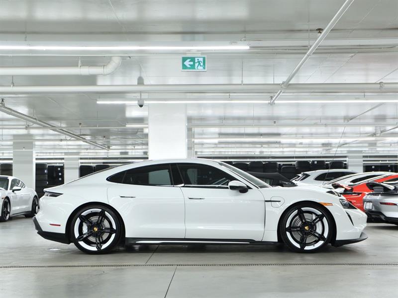 porsche Taycan 2024 - 2