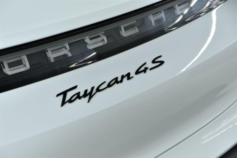 porsche Taycan 2024 - 10