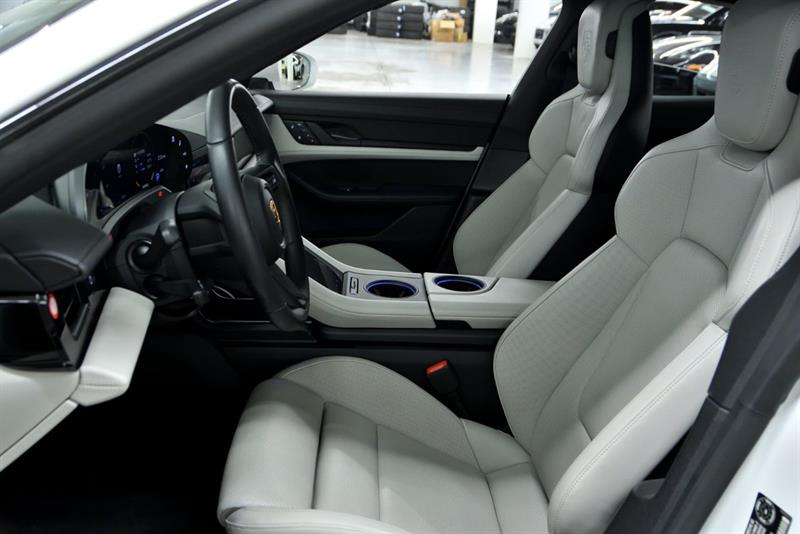 porsche Taycan 2024 - 33