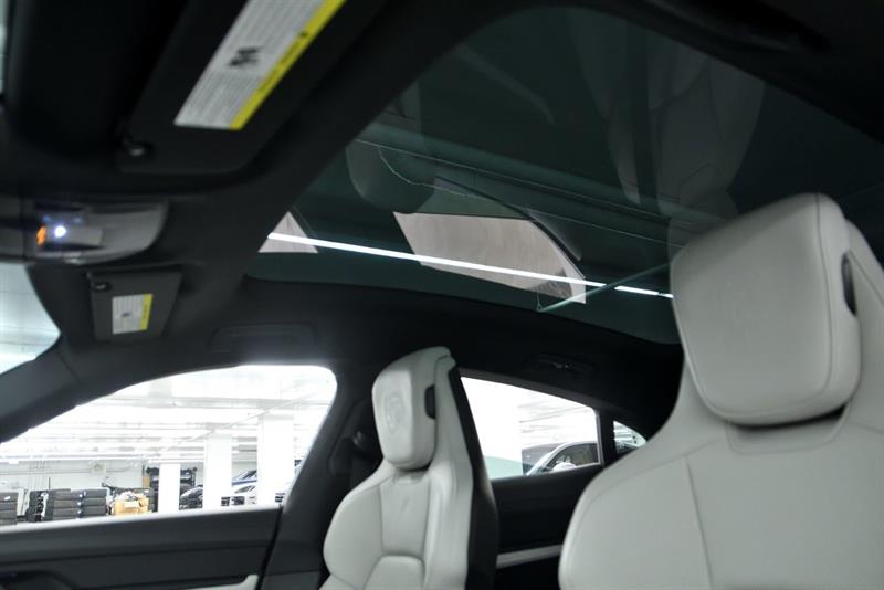 porsche Taycan 2024 - 37