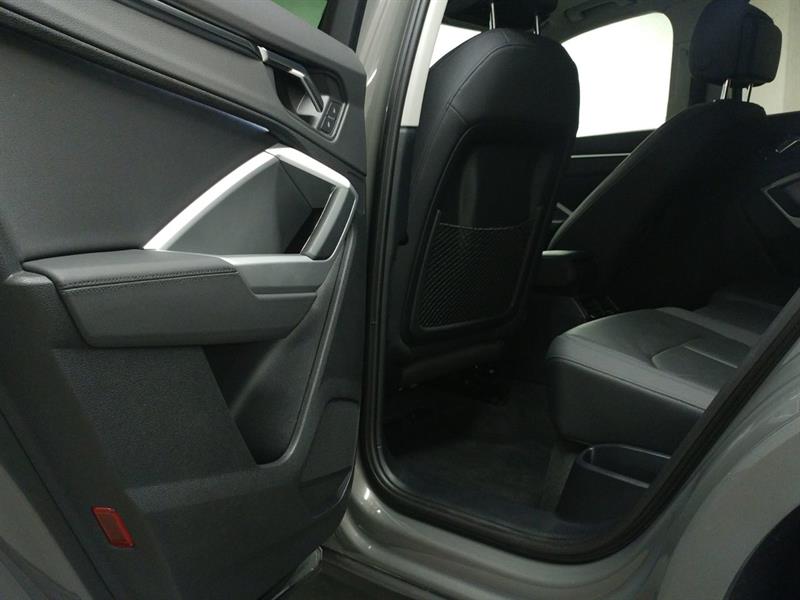 audi Q3 2020 - 9