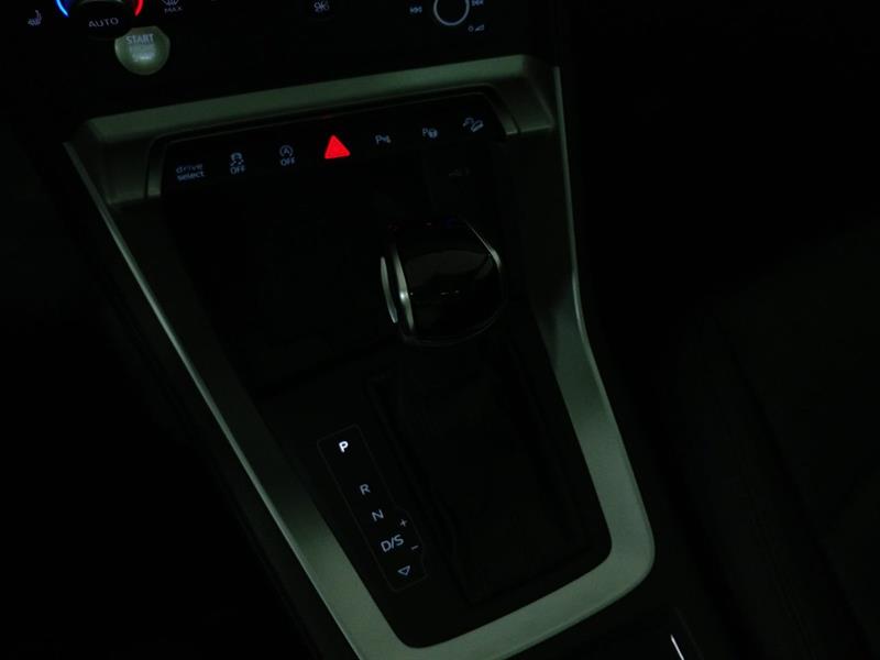 audi Q3 2020 - 16