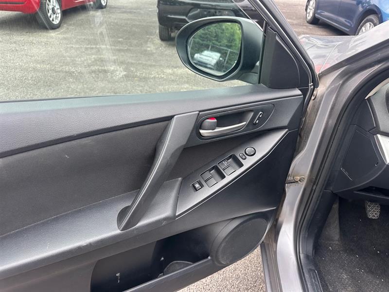 mazda Mazda3 2012 - 7