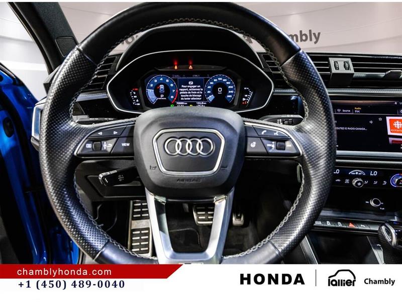 audi Q3 2021 - 24