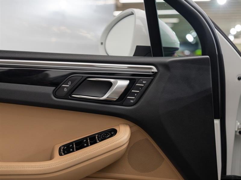 porsche Macan 2020 - 21