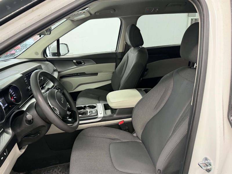kia Carnival 2024 - 10