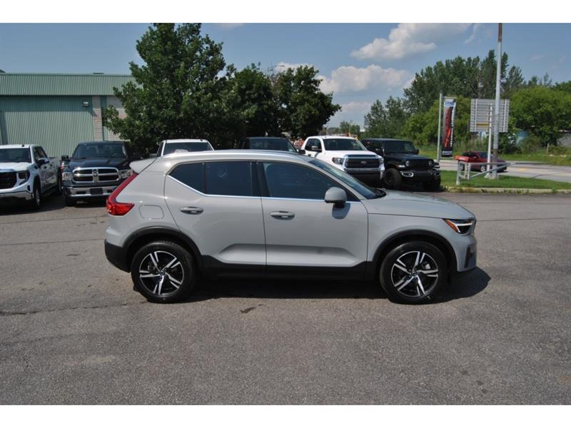 volvo XC40 2024 - 6
