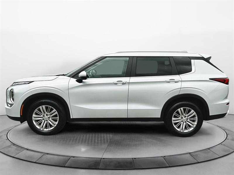 mitsubishi Outlander 2023 - 2