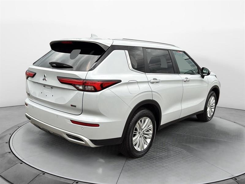 mitsubishi Outlander 2023 - 5