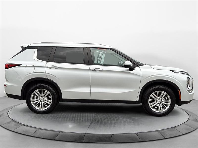 mitsubishi Outlander 2023 - 6