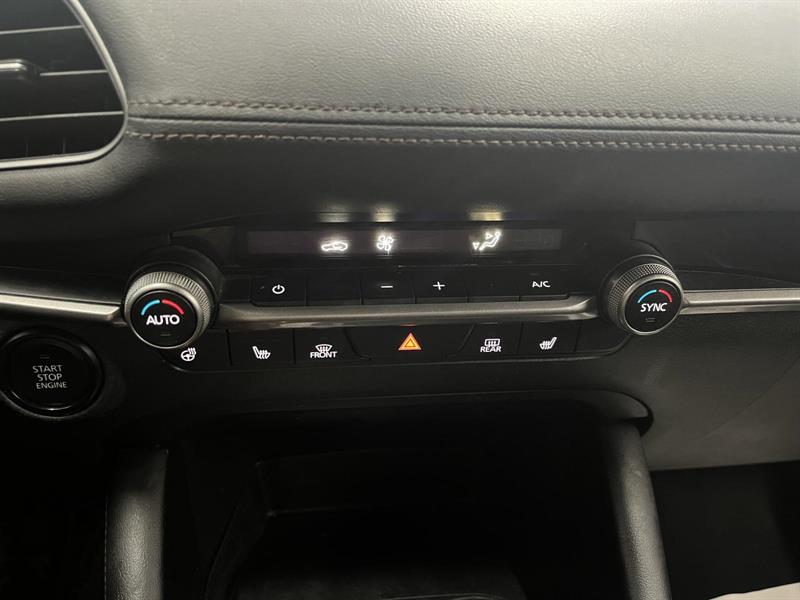 mazda Mazda3 2023 - 13