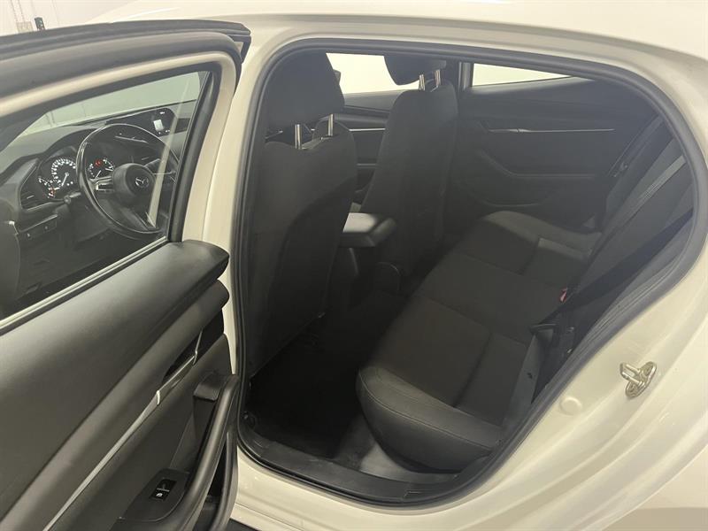mazda Mazda3 2023 - 16