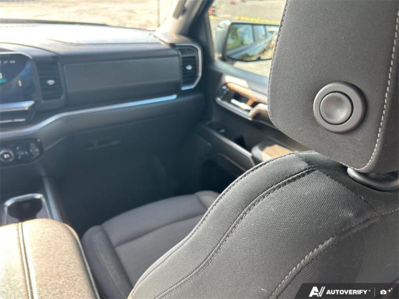 chevrolet Silverado 1500 2023 - 27