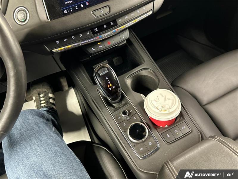 cadillac XT4 2022 - 21
