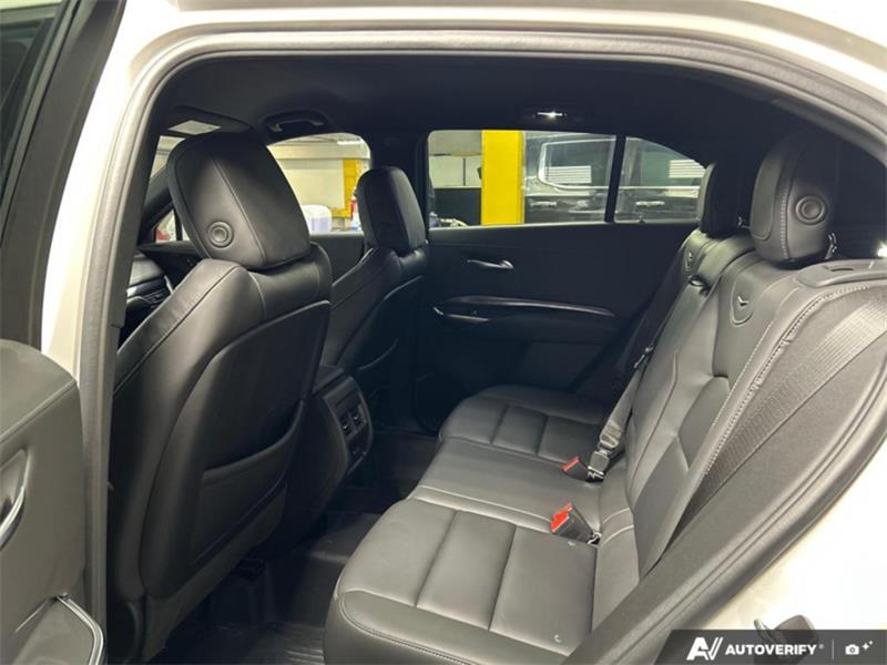 cadillac XT4 2022 - 26