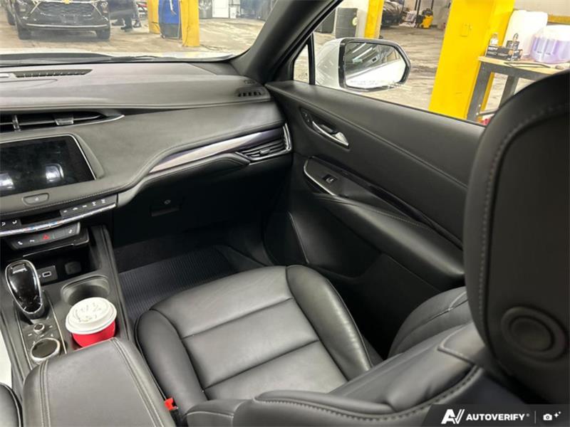 cadillac XT4 2022 - 28