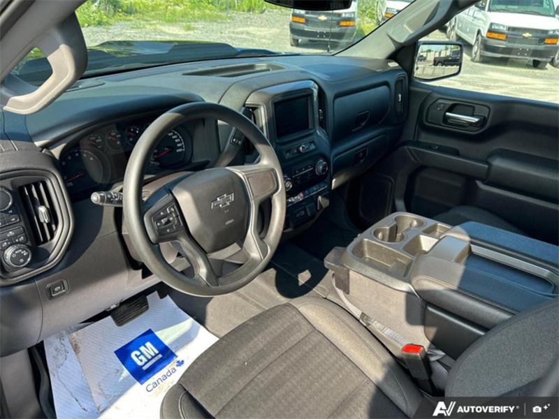 chevrolet Silverado 1500 2024 - 16