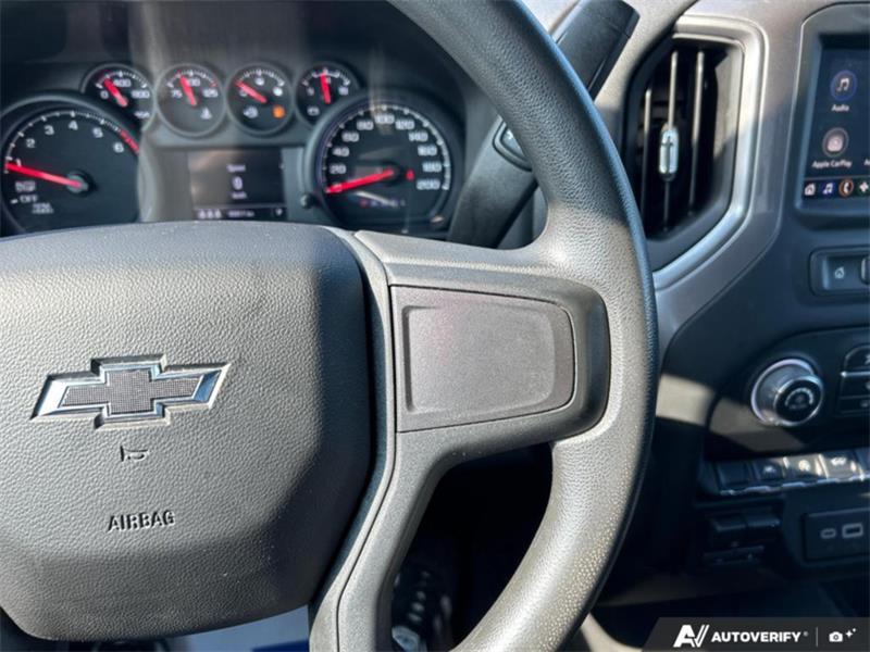 chevrolet Silverado 1500 2024 - 19