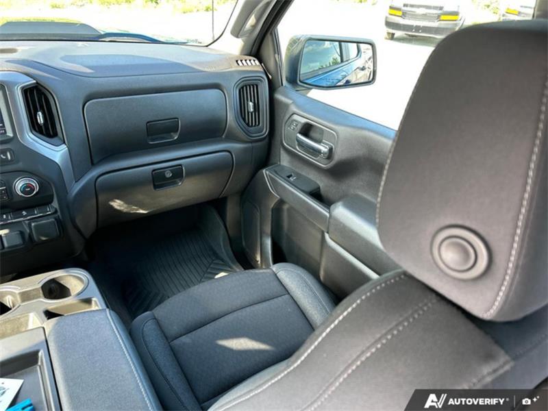 chevrolet Silverado 1500 2024 - 28