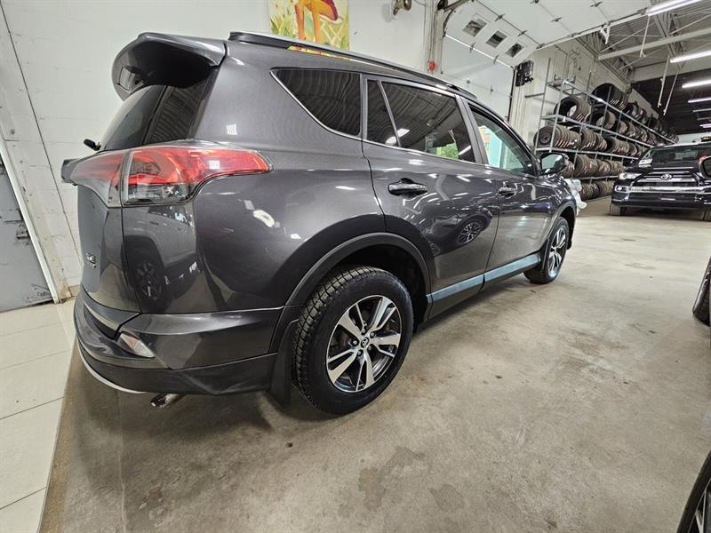 toyota RAV4 2017 - 8