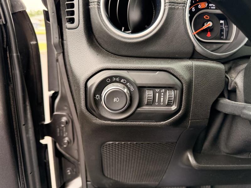 jeep Wrangler 2019 - 31