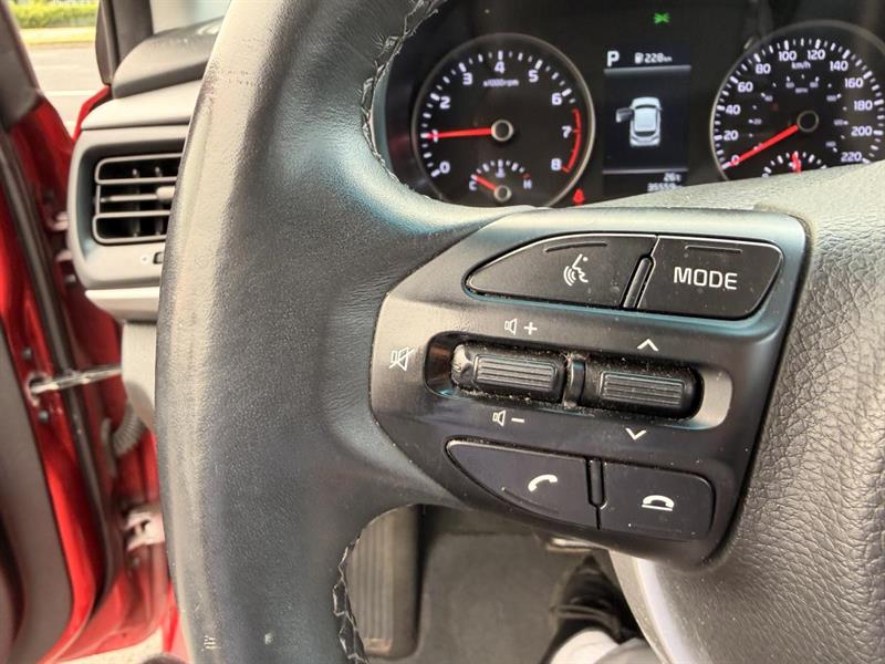 kia Rio5 2021 - 19