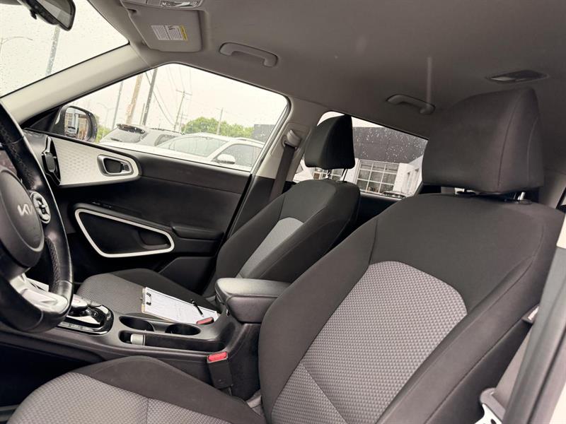 kia Soul EV 2022 - 12