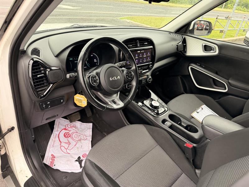 kia Soul EV 2022 - 14