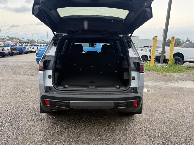 jeep Cherokee 2026 - 13