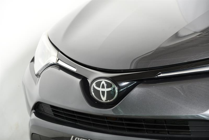 toyota RAV4 2018 - 8