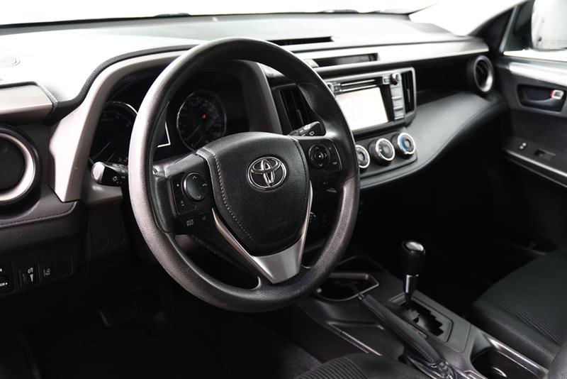 toyota RAV4 2018 - 11