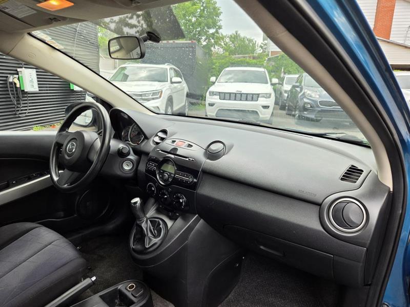 mazda Mazda2 2012 - 9