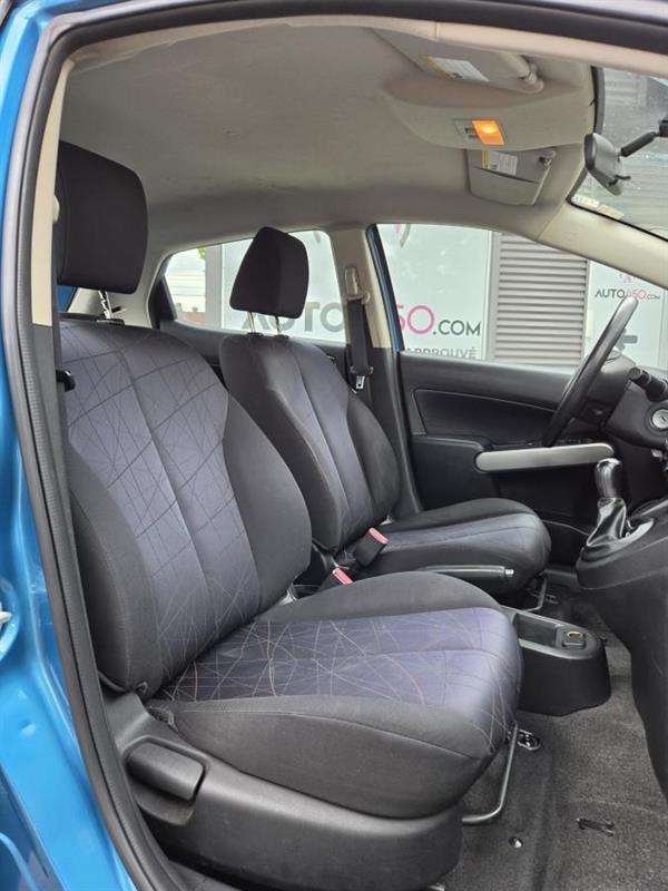 mazda Mazda2 2012 - 10