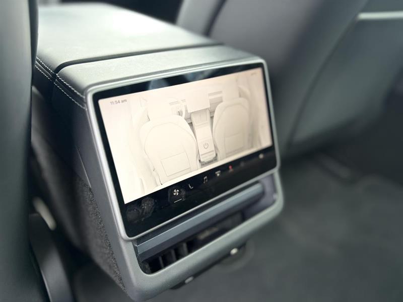 tesla Model 3 2024 - 10