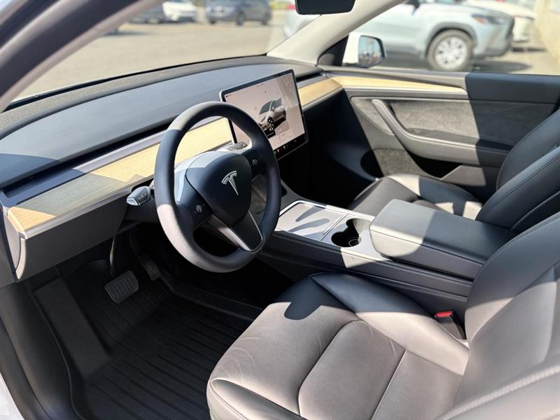 tesla Model Y 2023 - 13