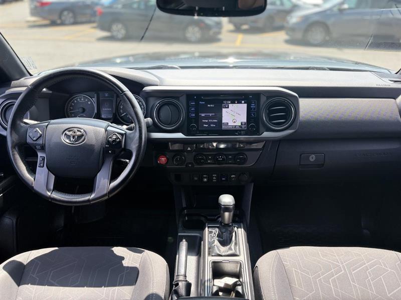 toyota Tacoma 2017 - 13