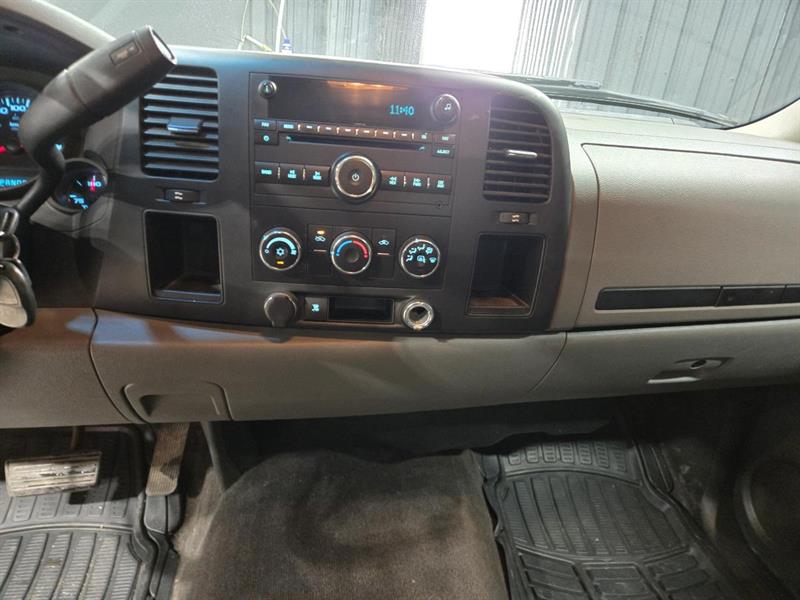 chevrolet Silverado 1500 2011 - 14