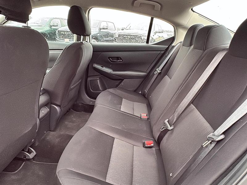 nissan Sentra 2024 - 8