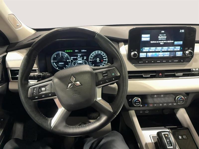 mitsubishi Outlander rechargeable 2023 - 9