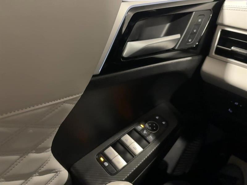 mitsubishi Outlander rechargeable 2023 - 10