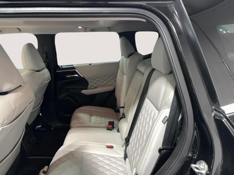 mitsubishi Outlander rechargeable 2023 - 15