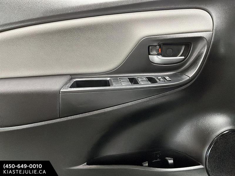 toyota Yaris Hatchback 2019 - 13
