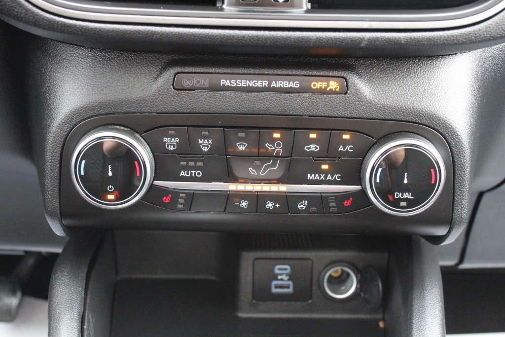 ford Escape 2023 - 26