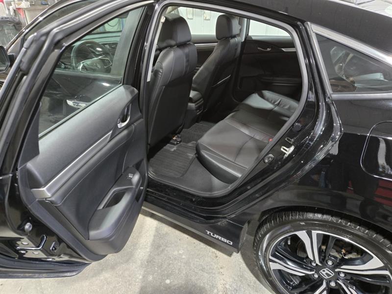 honda Civic Sedan 2018 - 23