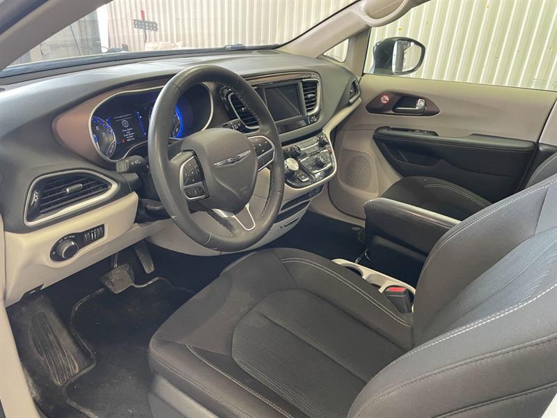 chrysler Grand Caravan 2024 - 3