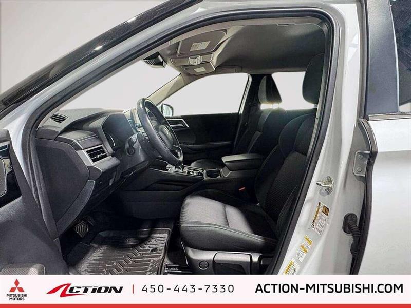 mitsubishi Outlander 2022 - 7