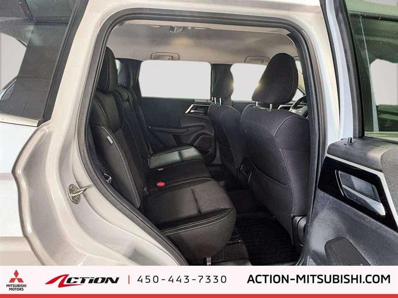 mitsubishi Outlander 2022 - 12