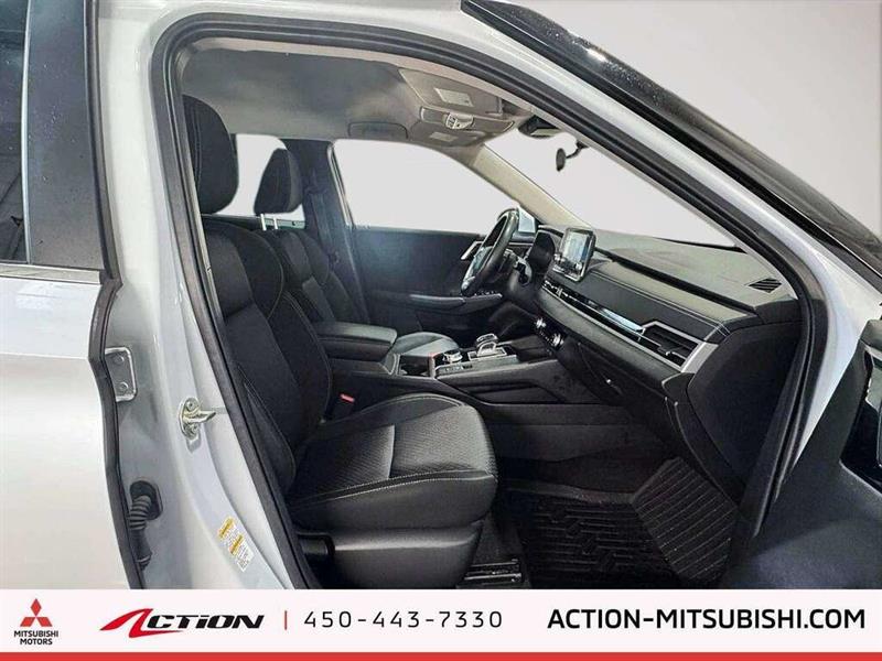 mitsubishi Outlander 2022 - 13