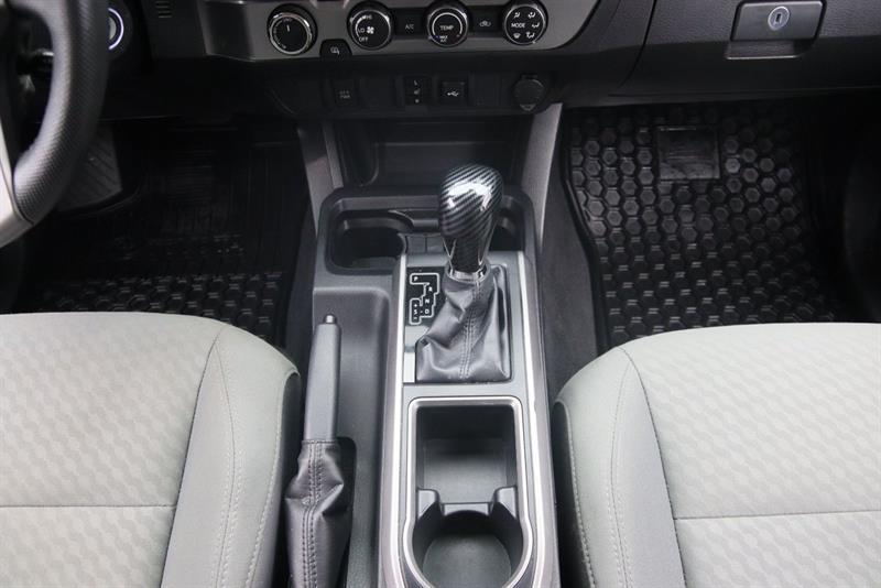 toyota Tacoma 2020 - 12